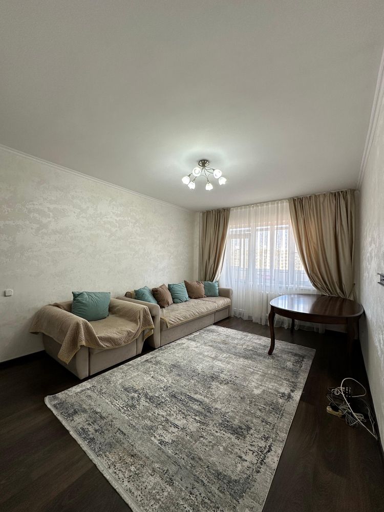 Продается 3 комн. квартира Караганда, Юго-Восток