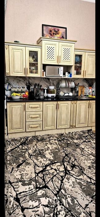 Yengi hovli sotiladi srochna