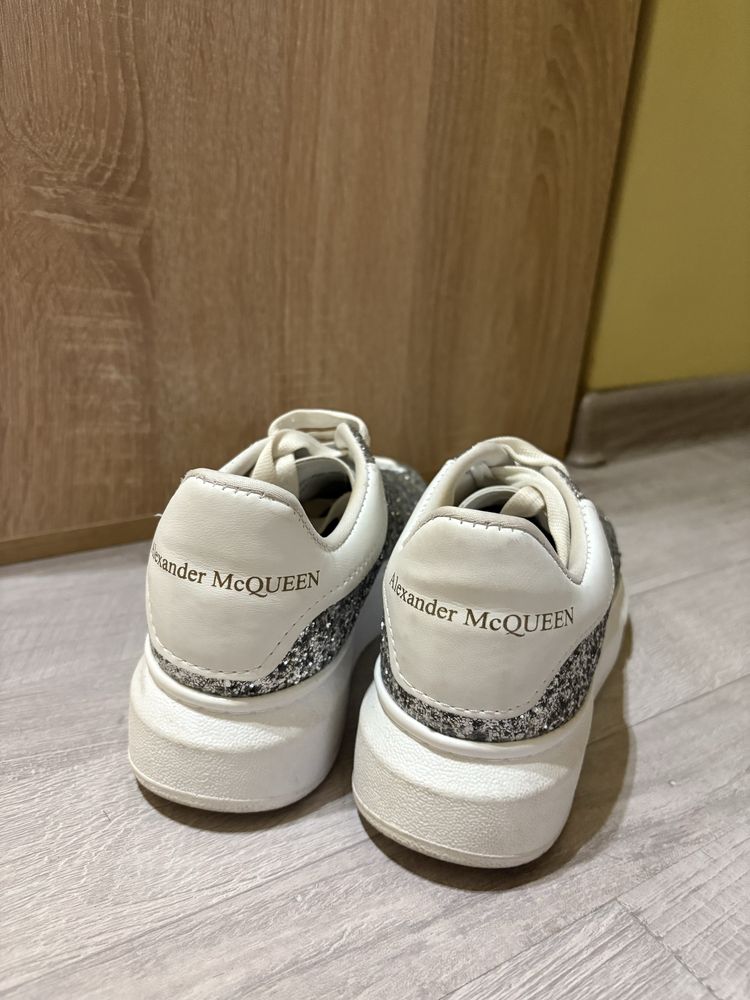 Блестящи обувки “Alexander McQUEEN”