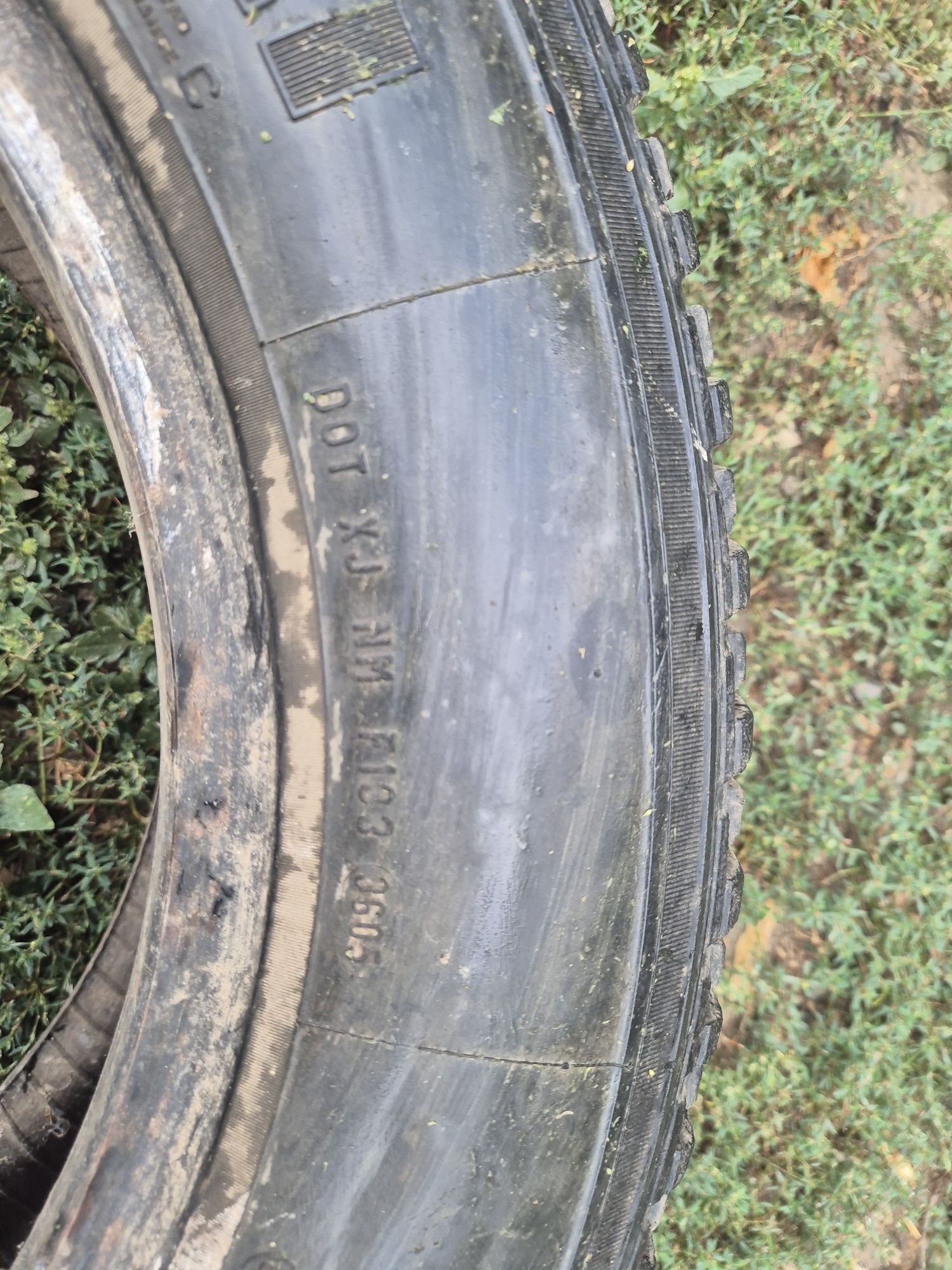 PIRELLI 215/65/16