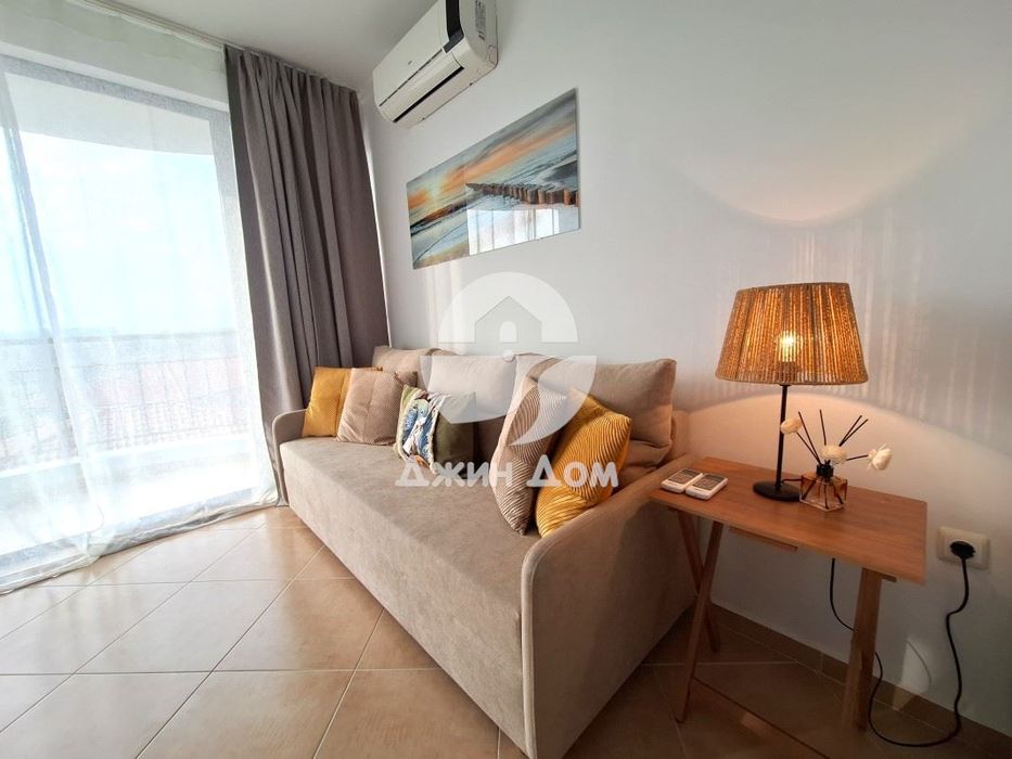 Продава се Двустаен апартамент в Поморие - 50 кв.м за 1660 €/кв.м - Снимка #1