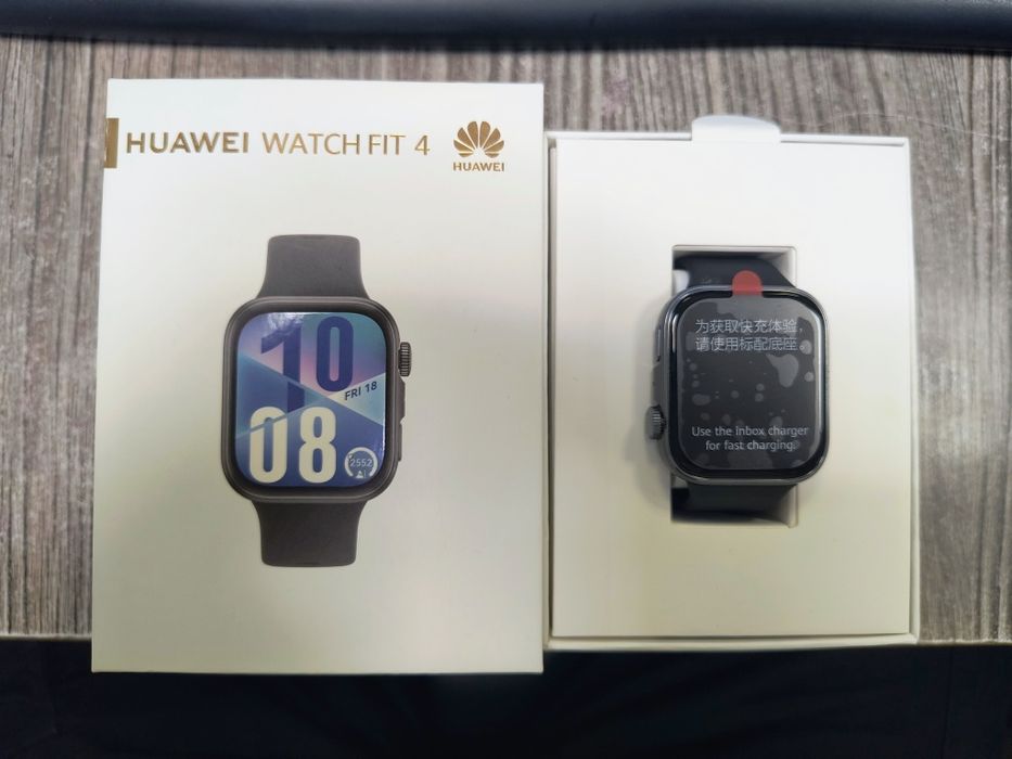 Чисто Нов Смарт Часовник Huawei Watch Fit 4