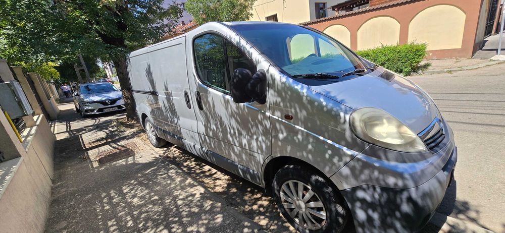Vand Opel Vivaro 2011 Gri Metalizat 253465 km