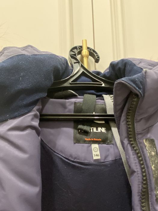 Продам зимний теплый пуховик на девочку 146р-р