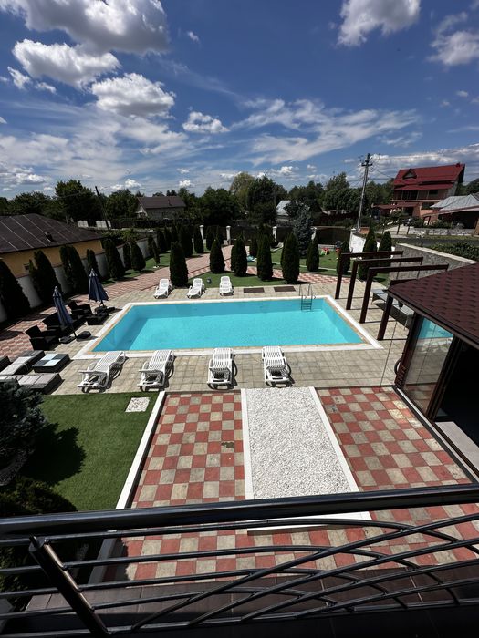 Vila cu piscina si ciubar de inchiriat in regim hotelier
