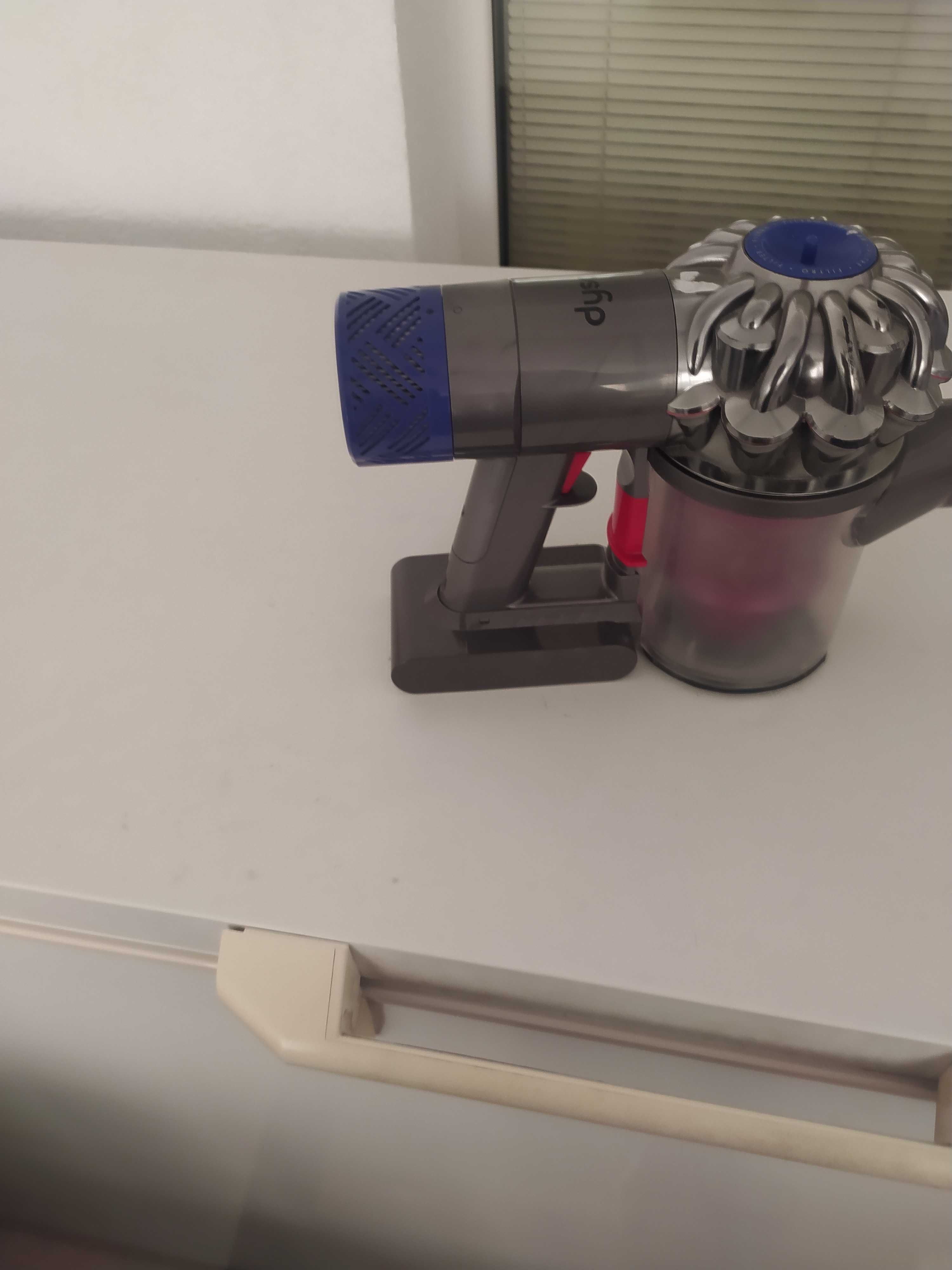 Прахосмукачка Dyson v6 dc62 на части
