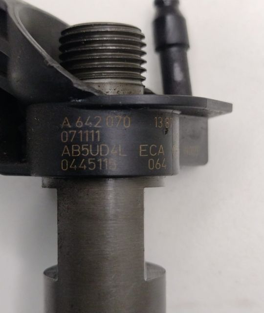 Injector 3.0 cdi 0445115064 / 0445115 064 Mercedes-Benz Sprinter a 2-