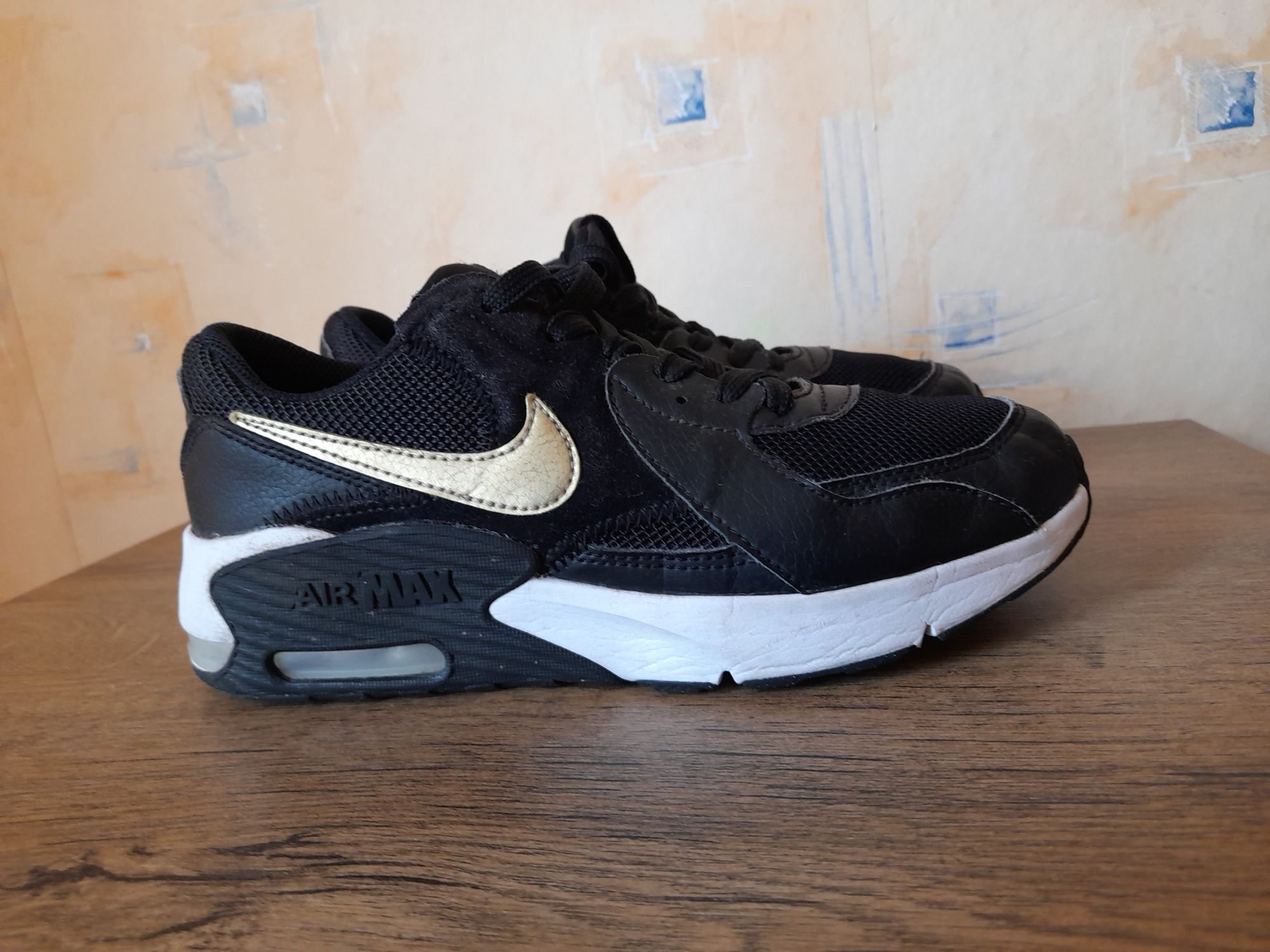 Nike Air max маратонки 35 номер.