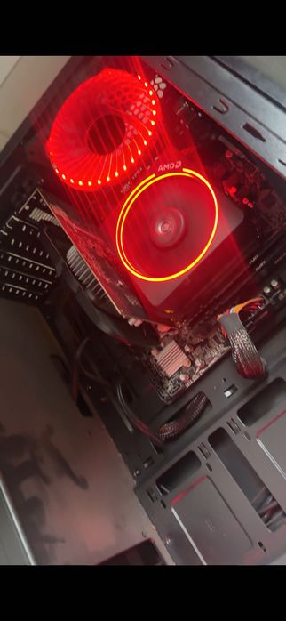Vând pc gaming+ 2 monitoare