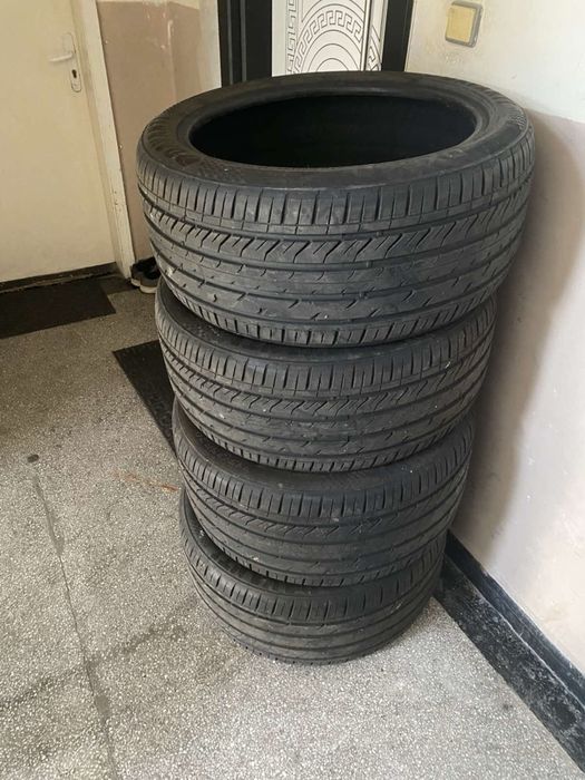 Гуми за автомобил