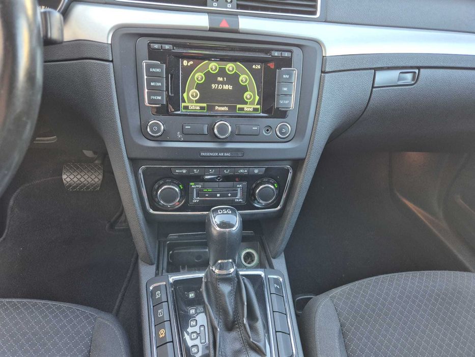 SKODA Superb 2014 1.6TDi 105 CP E5 CutieAut Clima Navi Prim Proprietar