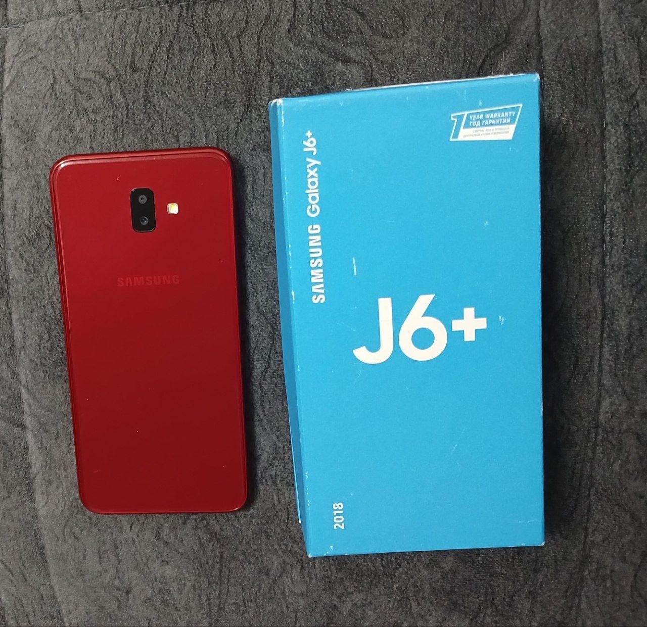 Samsung galaxy J6+ идеальный