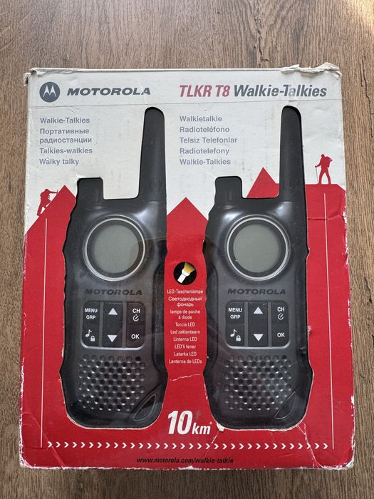 Set 2 Walkie-Talkies Motorola TLKR T8