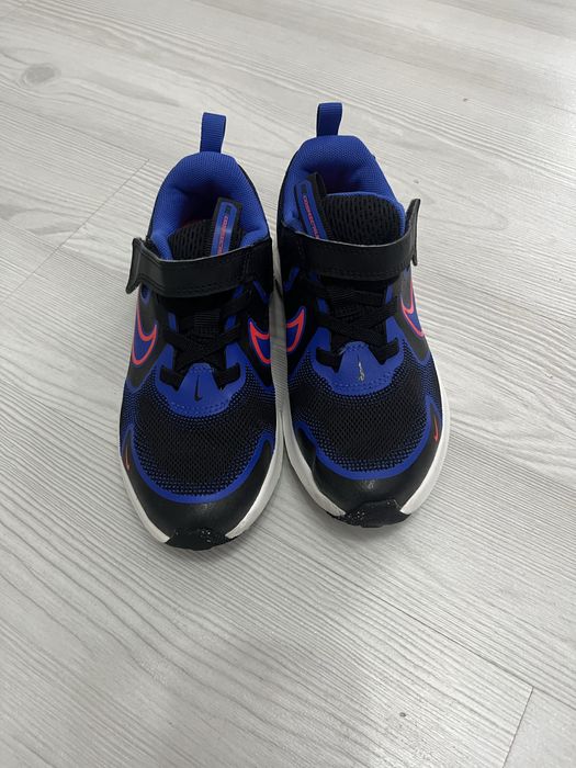 Adidasi nike marimea 31