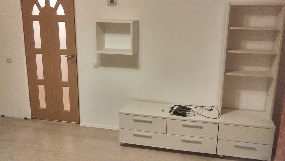 Închiriez apartament cu o camera