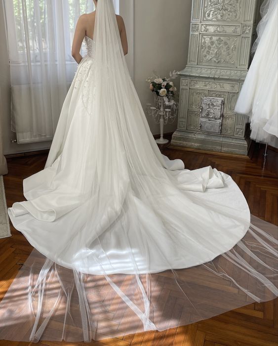 Rochie mireasă tip sirenă cu trenă detașabilă Lanovia