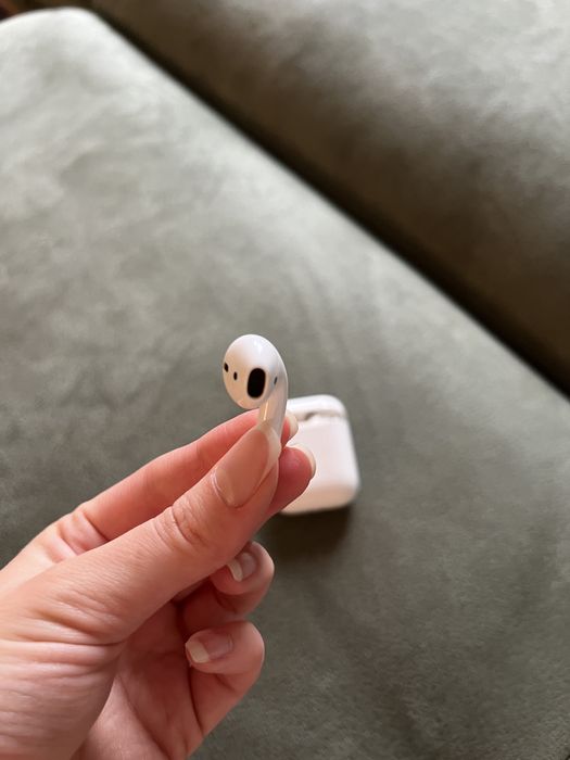 Apple Airpods слушалки