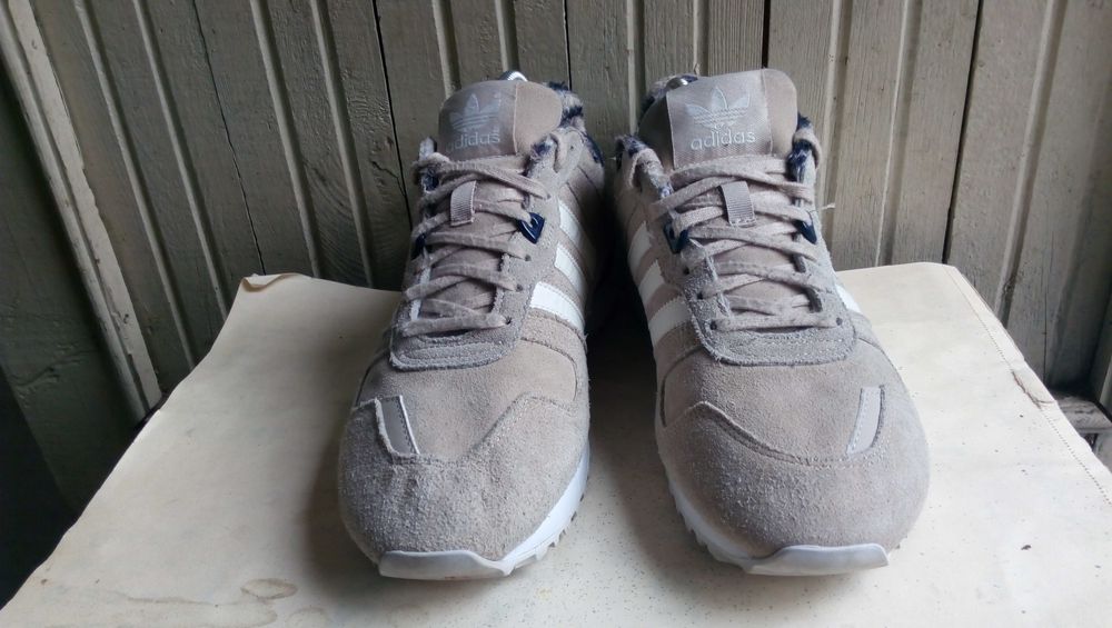 ''Adidas ZX 700 W''оригинални маратонки 39 номер