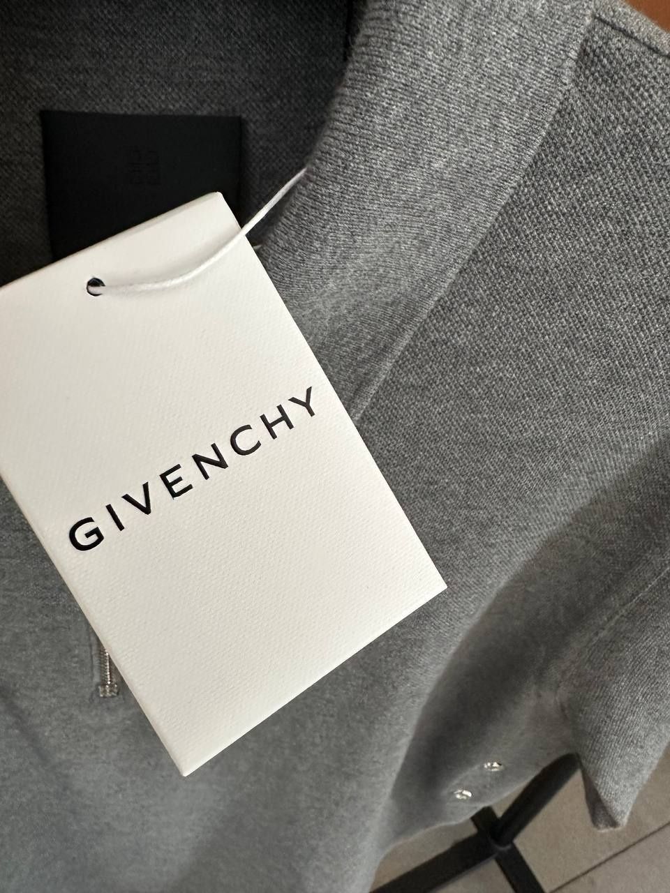 Нова мъжка тениска с якичка Givenchу S