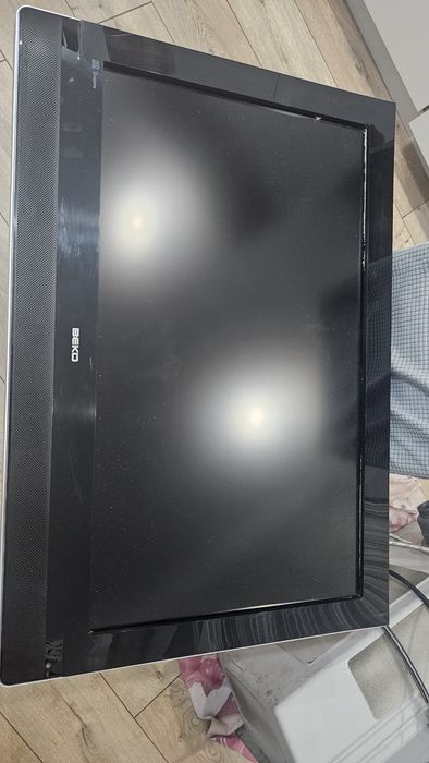 Продам телевизор, мойку и смесители