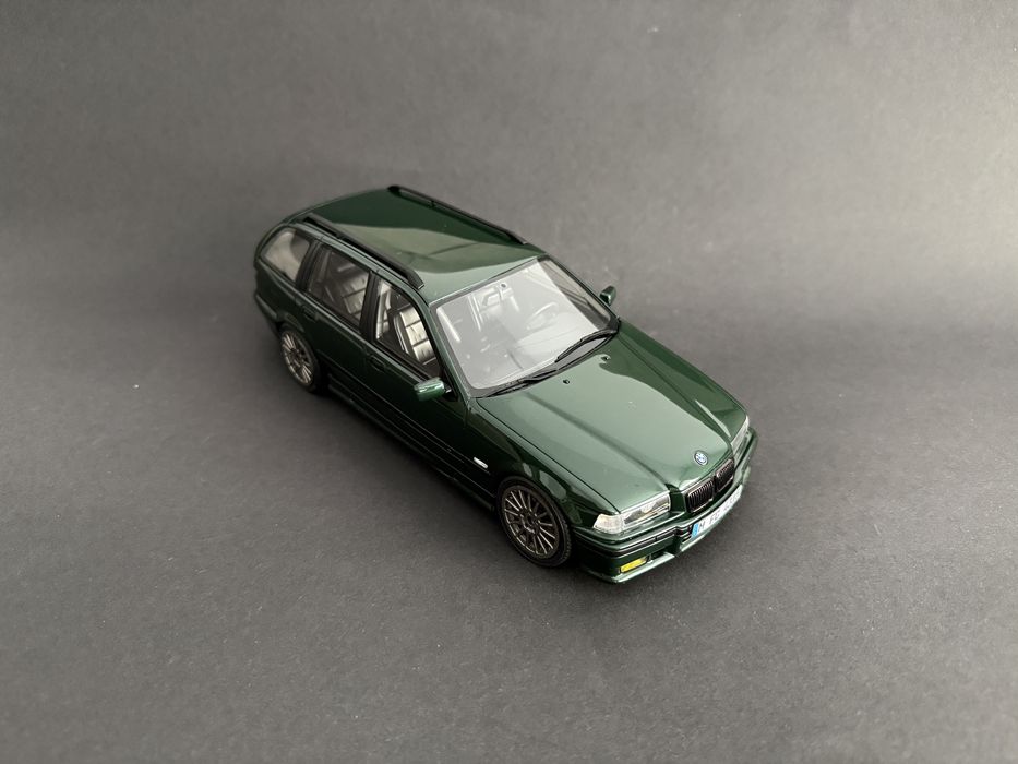 Macheta BMW 328i E 36 Touring 1/18 Otto