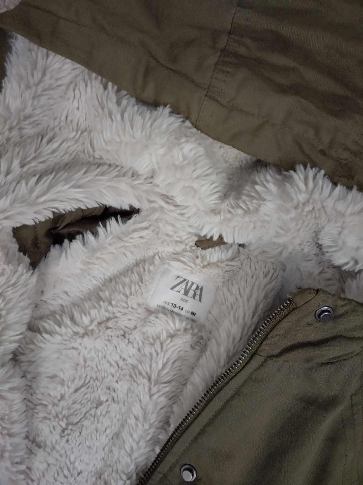Продавам три много запазени зимни дълги якета размер 152-164 Zara y HM