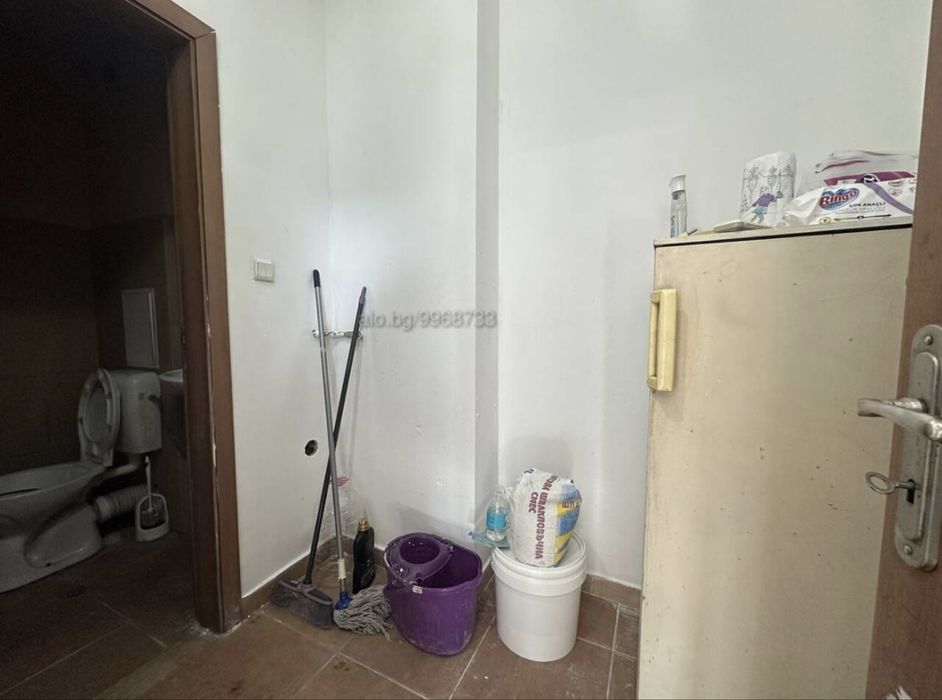 Дава се под наем Магазин в с. Ясенково, Област Шумен - 40 кв.м за 255 € - Снимка #3