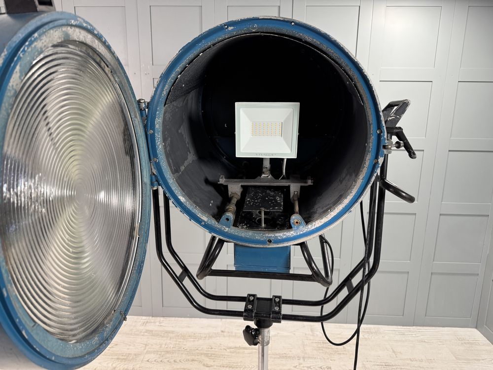 Кино прожектор ARRI лампион Р404