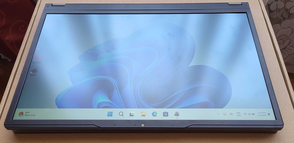 Laptop 2 în 1 Touchscreen 15.6”, AMD Ryzen 3200U, 16GB RAM, SSD 512GB