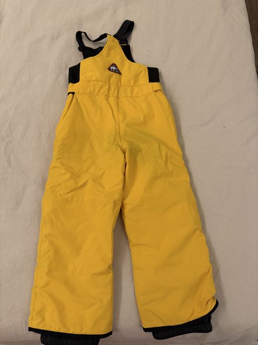 Прдавам ски екип Quiksilver 6-7 годишни