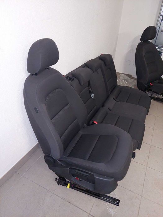 2 scaune + bancheta spate Audi A4 B8 2012