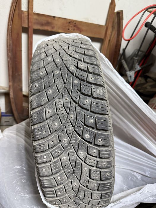 Зимние шины комплект
