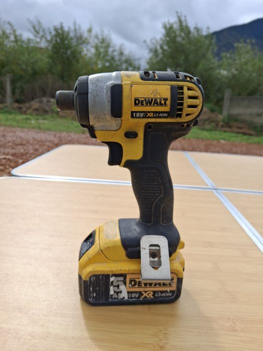 Dewalt 18v  original cu acumulator inclus