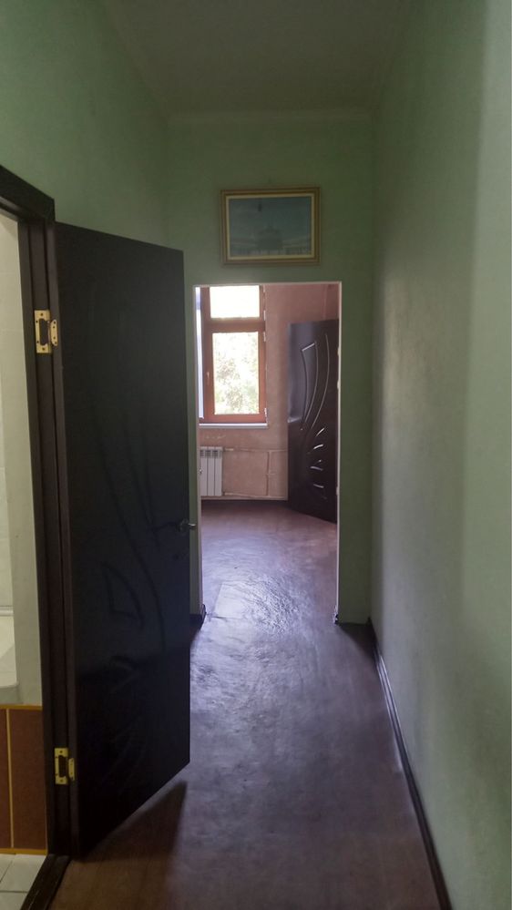 Ijaraga beriladi Nina kafe oldidan 1 xona 2 etaj.