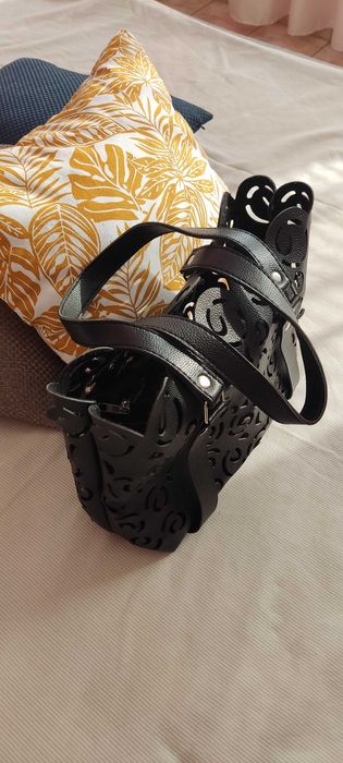 Стилна дамска чанта с флорални мотиви от две части