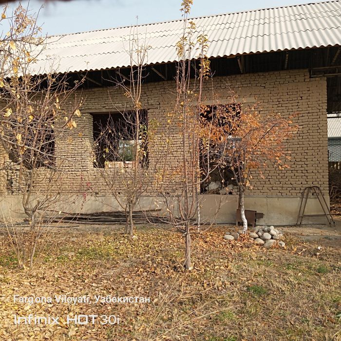 Xovli uy sotiladi Tayyor chek 10 sotik 5 xona