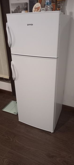 Хладилник с горна камера GORENJE