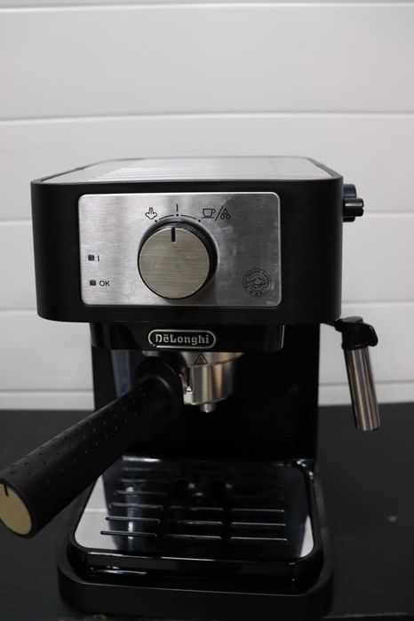 Еспресо кафемашина Delonghi Stilosa (EC 260.BK) 1100W