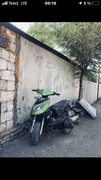 Продам мопед райсер 125куб по запчистям