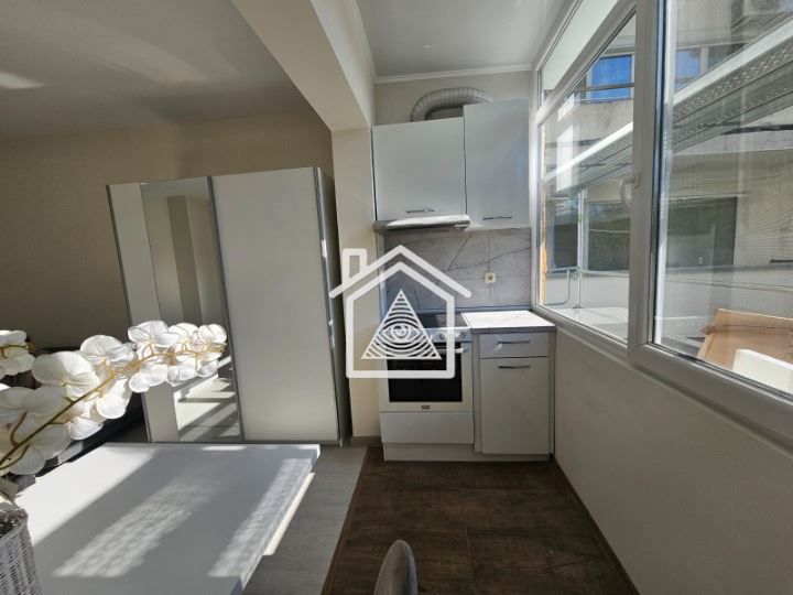 Продава се Двустаен апартамент в Пловдив, Коматево - 48 кв.м за 1750 €/кв.м - Снимка #4