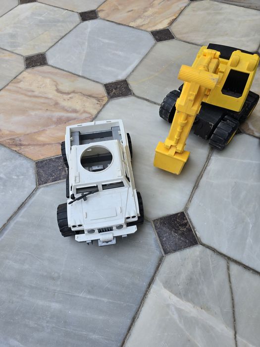 Машинки для мальчика. Хаммаси холати яхши..