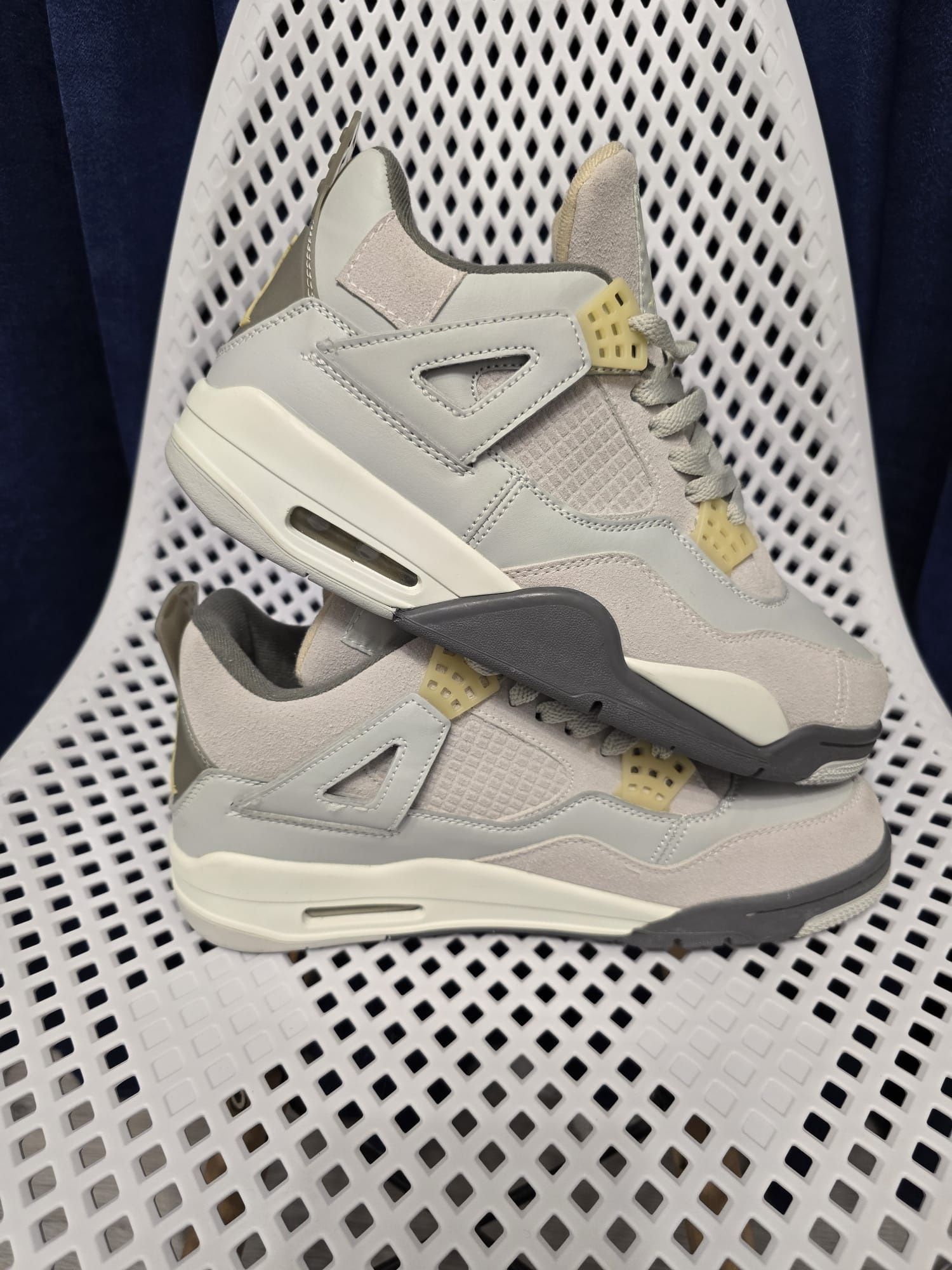Nike jordan 4 nr 44 int 28 cm preț 450 lei
