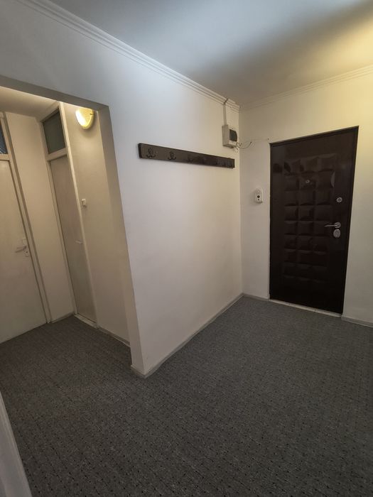 Inchiriez apartament 3 camere Micalaca