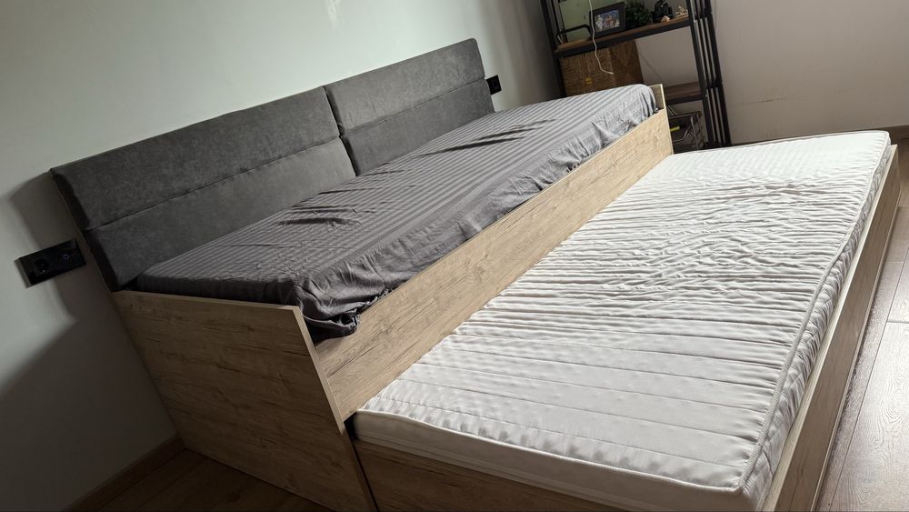 Pat tapitat extensibil supraetajat 100/210 cm 2 paturi