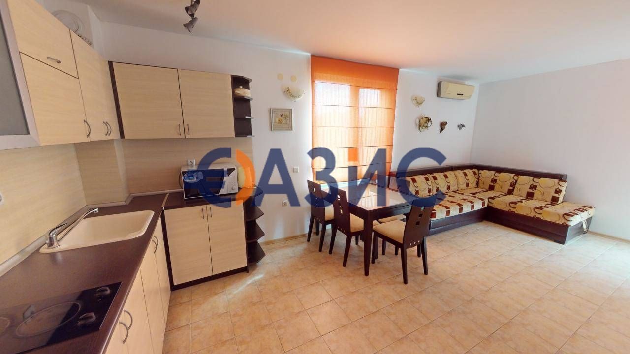 Продава се Тристаен апартамент в Свети Влас - 92 кв.м за 1033 €/кв.м - Снимка #1