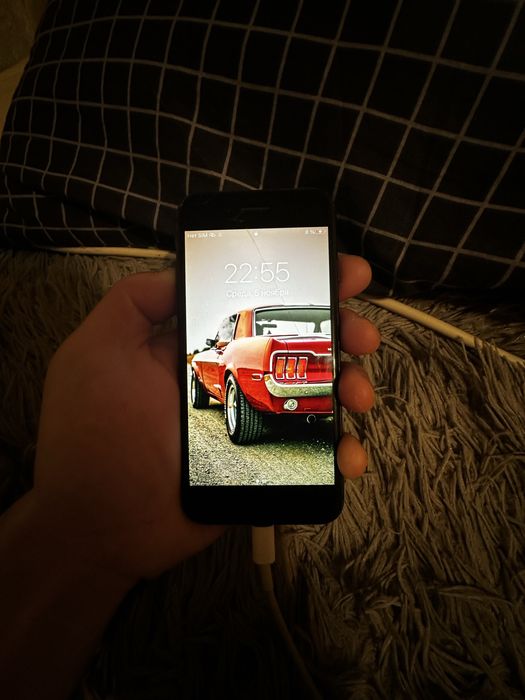 Продам iphone 7 в отличном состоянии