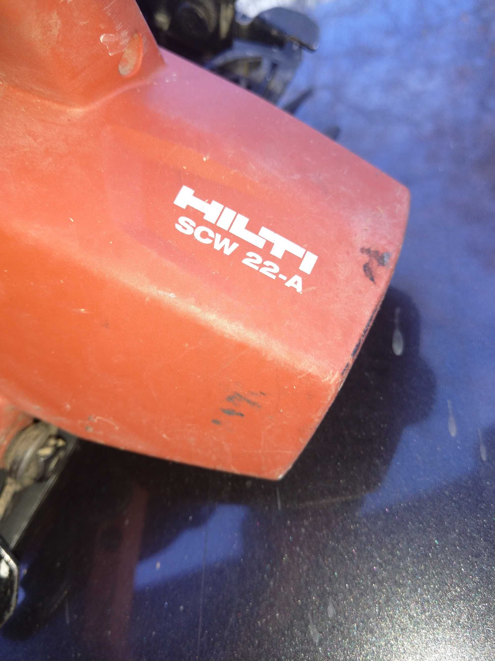 Акумулаторен циркуляр hilti