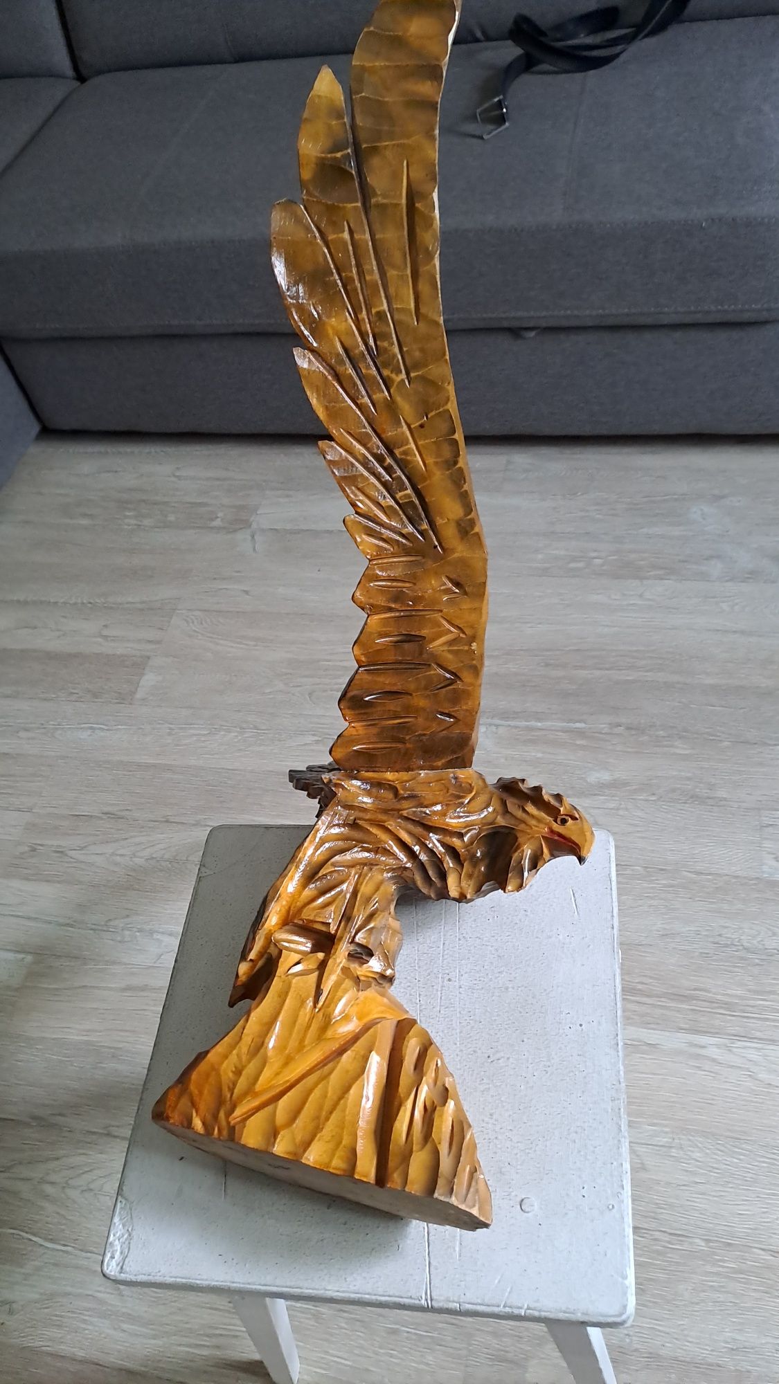 Орел  деревянный