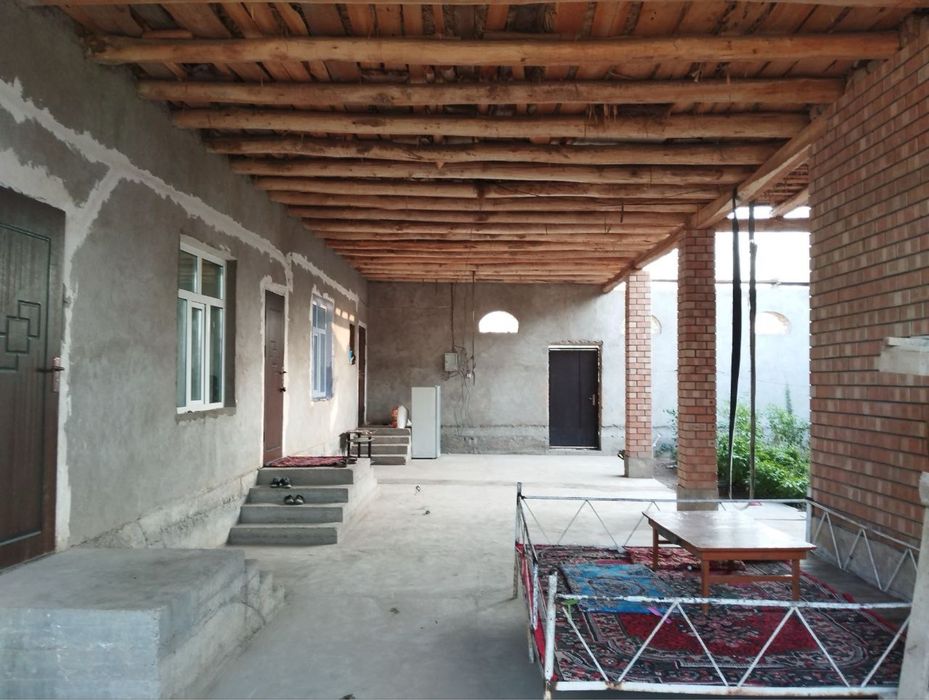 Продается дом в Алмалыке