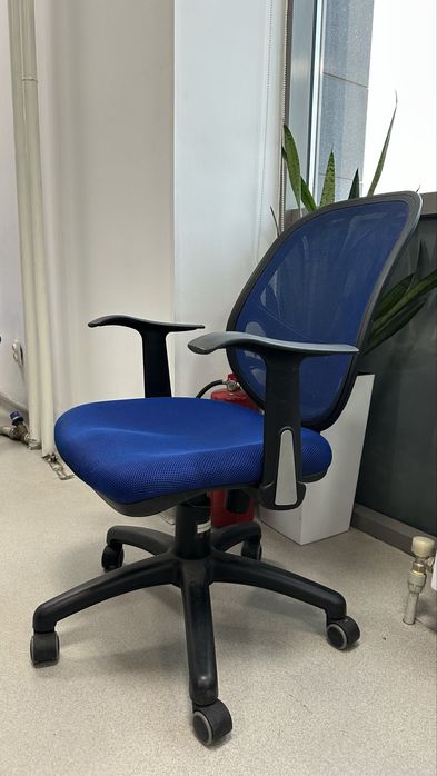 Продам срочно офисное кресло!